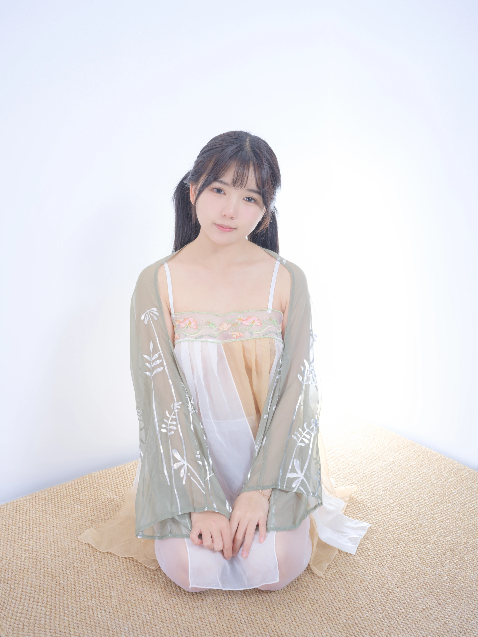 森萝财团写真 - 晴涩 16E4K 1